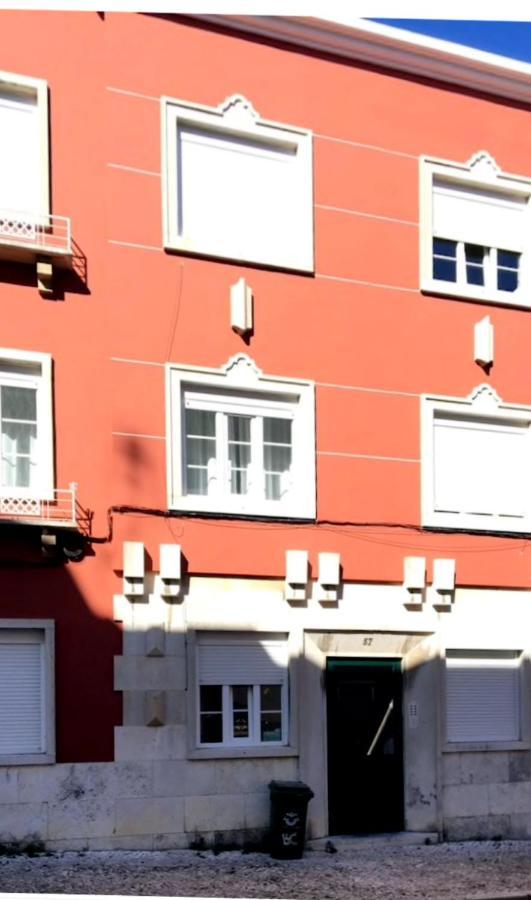 Sunny Apartment In A Typical Lisbon Neighborhood Dış mekan fotoğraf